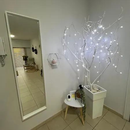 Tower Court * لارنكا