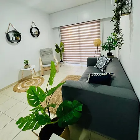 Tower Court بيت شباب *