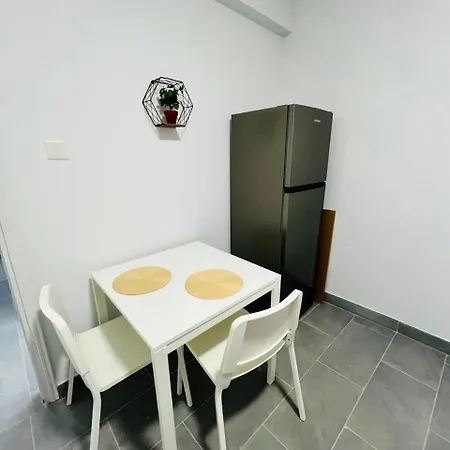 Hostel Tower Court Larnaka