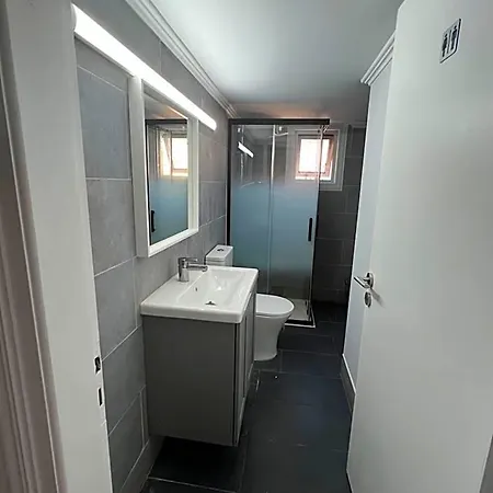 Tower Court Hostel Larnaka