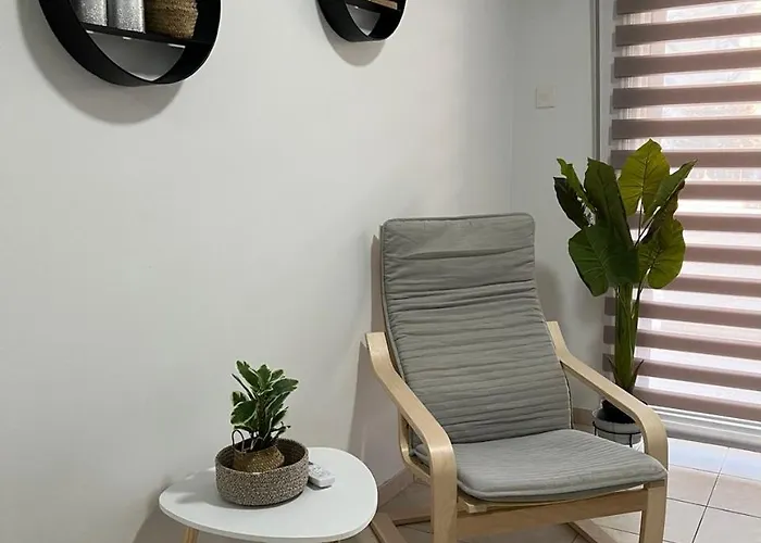 Tower Court Hostel Larnaca